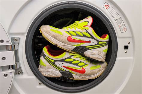 is it safe to put sneakers in the washing machine|More.